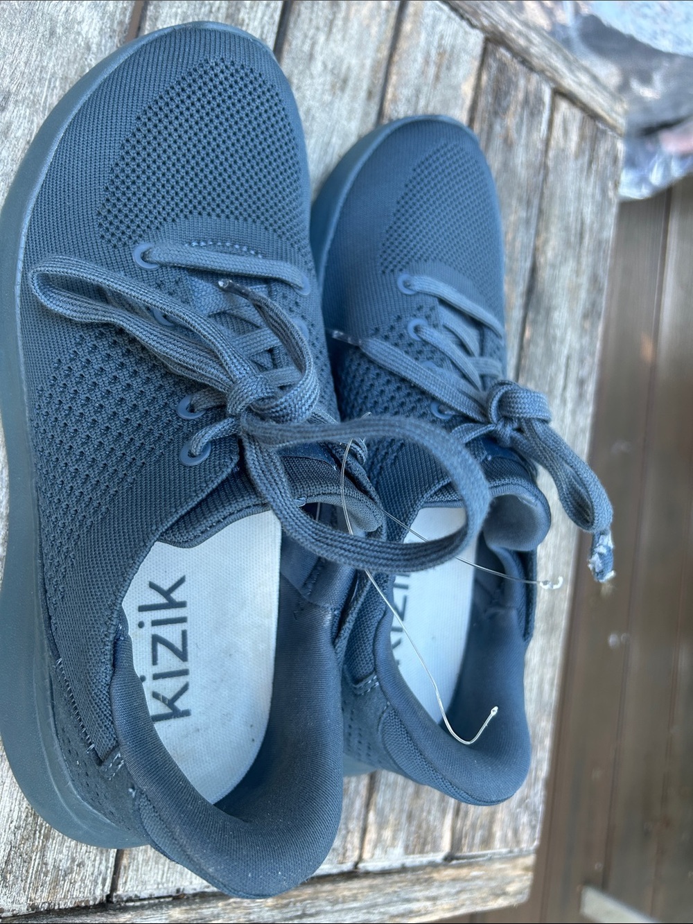 Kizik Men's Knit Lace-Up Sneakers — Charcoal, or women 7.5 size